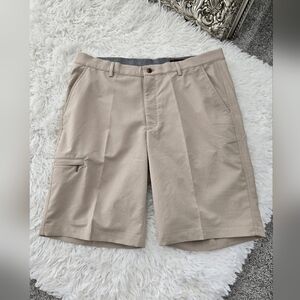 Greg Norman Golf Shorts Size 36. New.
